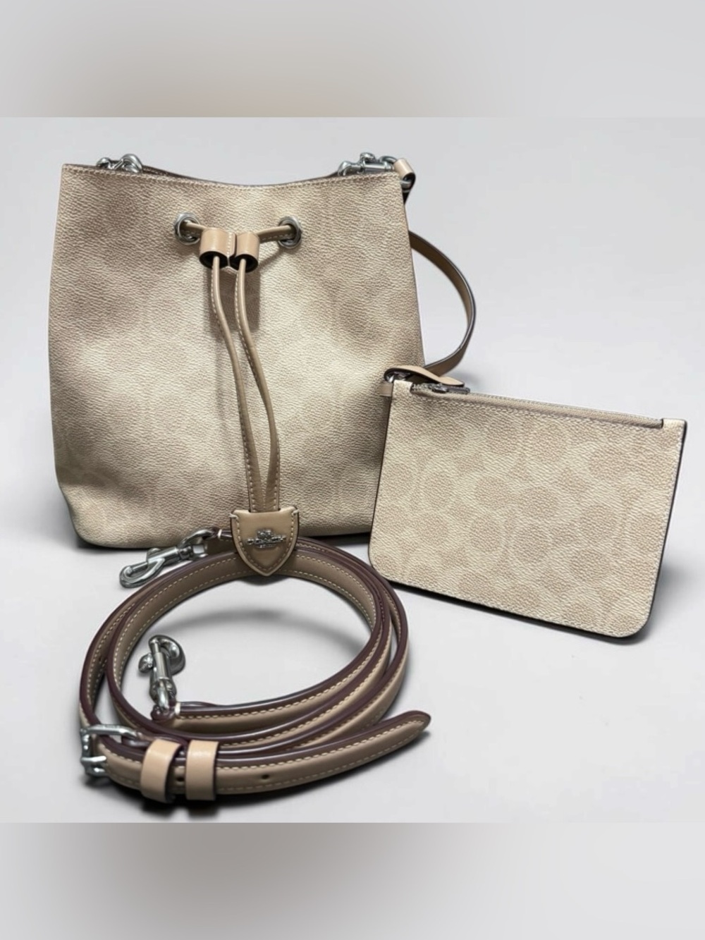 Coach Rowan Bucket Bag Signature Canvas Light Khaki Chalk
